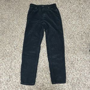 Urban Outfitters BDG Mom High-Rise Black Corduroy Pants Size 27